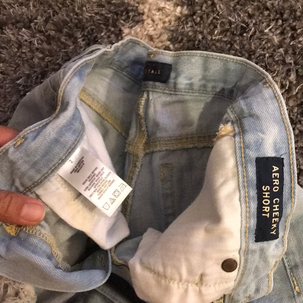 Blue Jean shorts - Picture 2 of 4